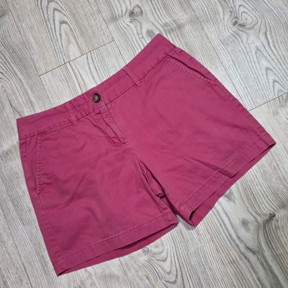 Ann Taylor Loft The Riviera Short - Plum/Wine - Size 4